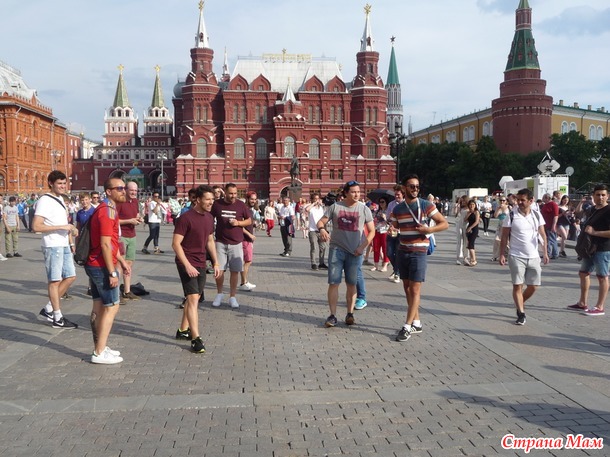 Мундиаль или как Медвед иностранцев пугал. Дополнила.