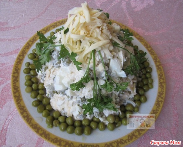 Салат с куриной грудкой «Шарм»