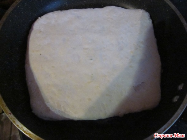 Сырные лепешки с начинкой.