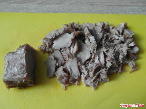 Мясная намазка из авокадо и белка.