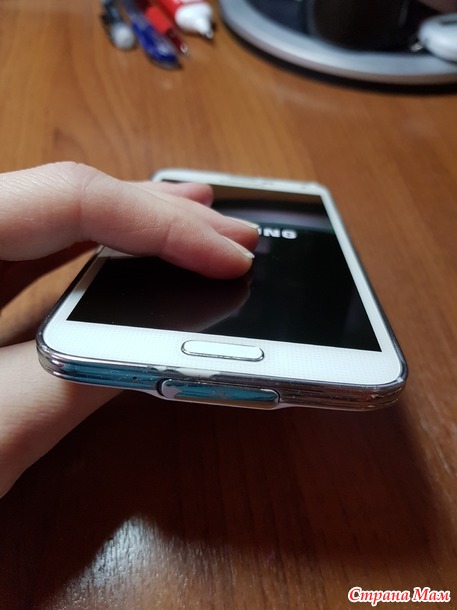 Продам Samsung Galaxy S5 б/у 1 год. В отл. состоянии. Россия