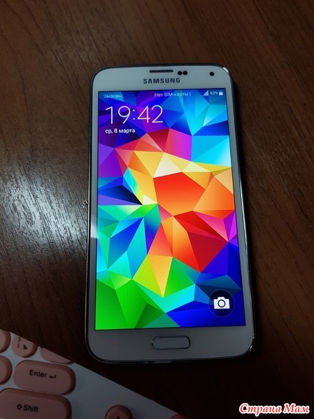 Продам Samsung Galaxy S5 б/у 1 год. В отл. состоянии. Россия