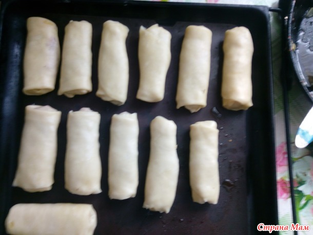 Вкуснючие пирожки из простейшего теста.