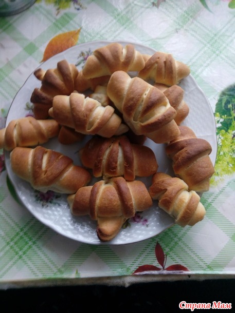 Вкуснючие пирожки из простейшего теста.