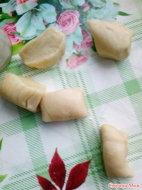 Вкуснючие пирожки из простейшего теста.