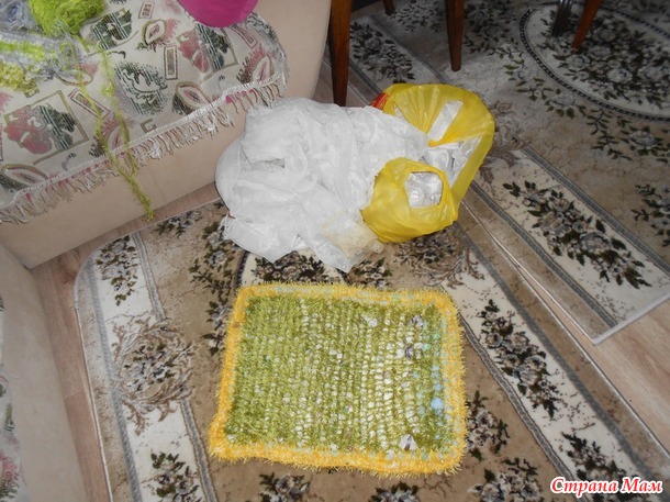 Старый тюль и травка