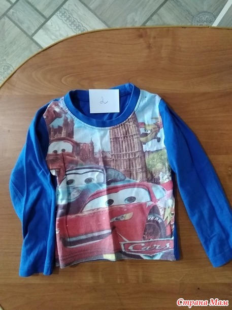 Продам б/у одежду на мальчика 2-3 года пакетом.