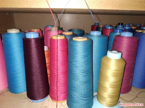 Продам нитки швейные Украина б/у