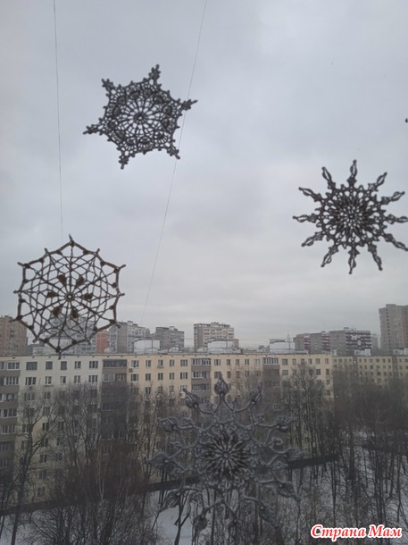 Домовёнок. Декабрь. Снежинка