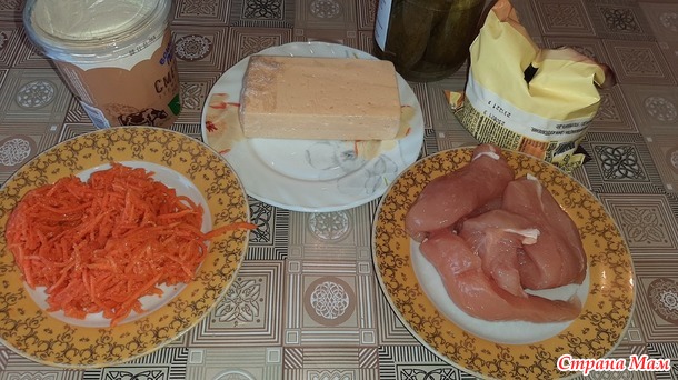 Салат с курицей, сыром и морковью по-корейски