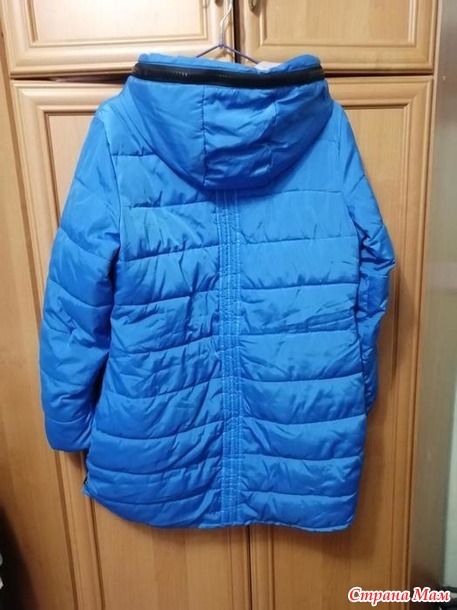 Продам зимнее пальто на девочку р. 152-158. Россиия.