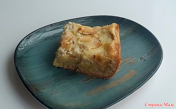 Удачный яблочный пирог со сметаной заливкой