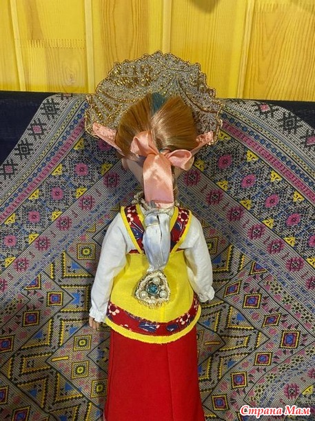 Русский костюм для куклы.