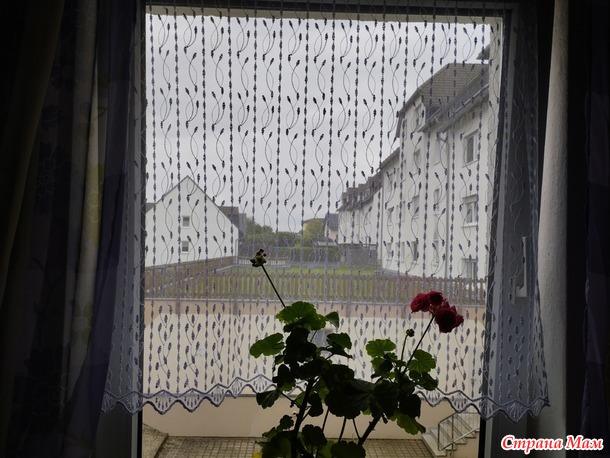 Домовёнок-3. Июль. Шторка в спальню.