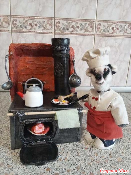 Кукольный дом. Июль (кухня-еда). Кухня в винтажном стиле для Барсука.