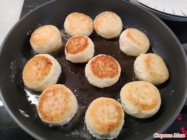 Сырники, новый вкус. Дополнила! Нашли автора автора модного рецепта из шпината!