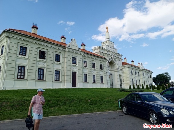 Путешествуя по Беларуси. Ружанский замок.