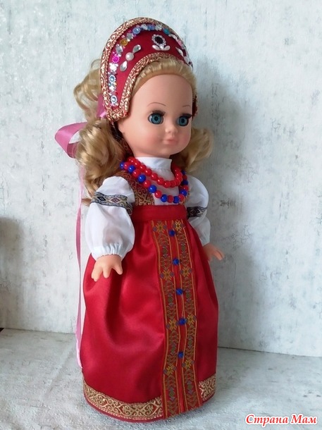 Кукольный дом. Сентябрь. Русский народный костюм