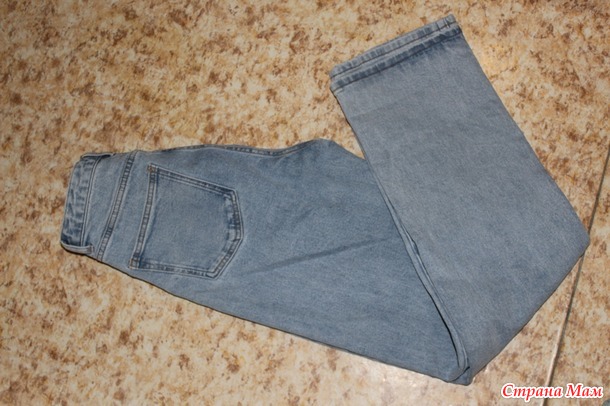 Продам. Женские джинсы 42-44. Состояние идеальное. Б/у.