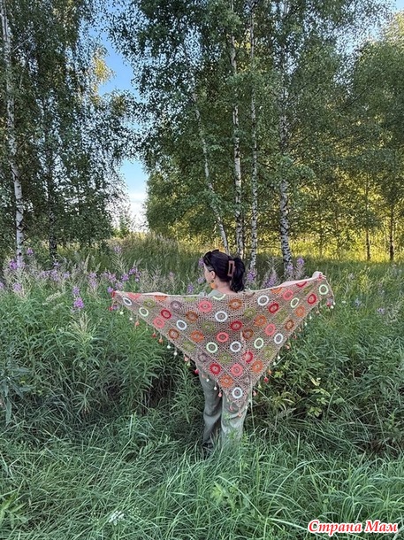 Шаль "Цветные колечки" крючком