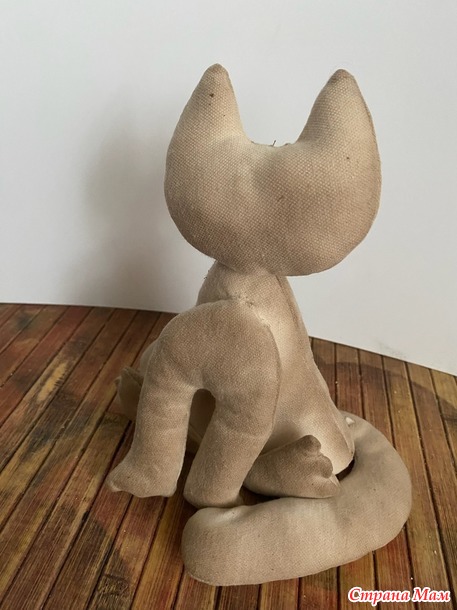 Кошачий лямур-тужюр.