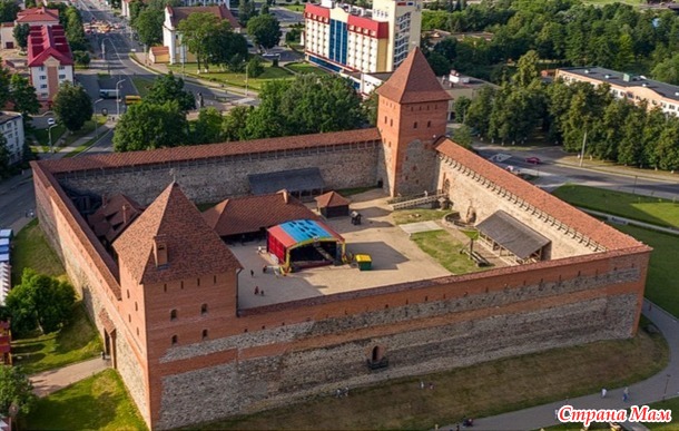 Путешествуя по Беларуси. Лидский замок.