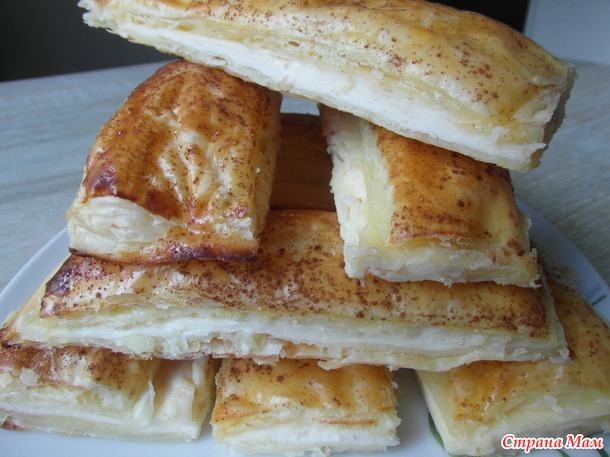Творожные слойки.