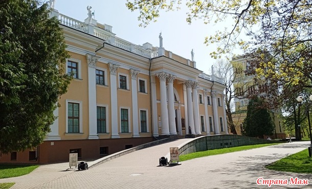 Путешествуя по Беларуси. Гомель. Дворец Румянцевых и Паскевичей.