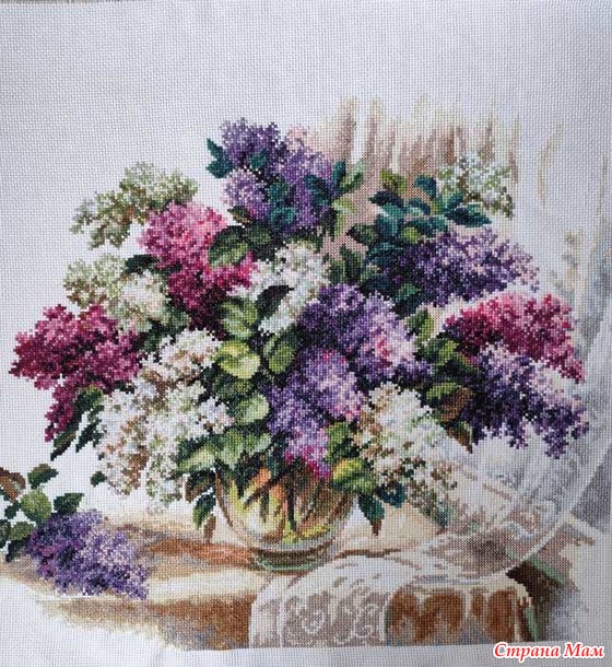 Довяжика. Вышивка. Аромат сирени