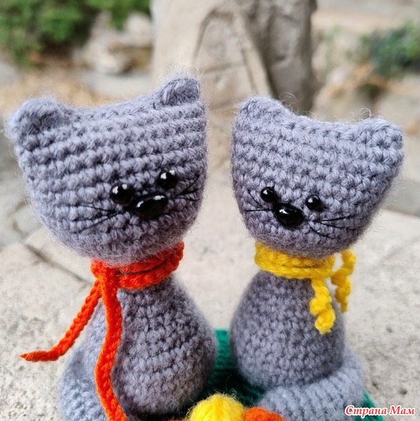 Времена года. Сентябрь. Осенние котики